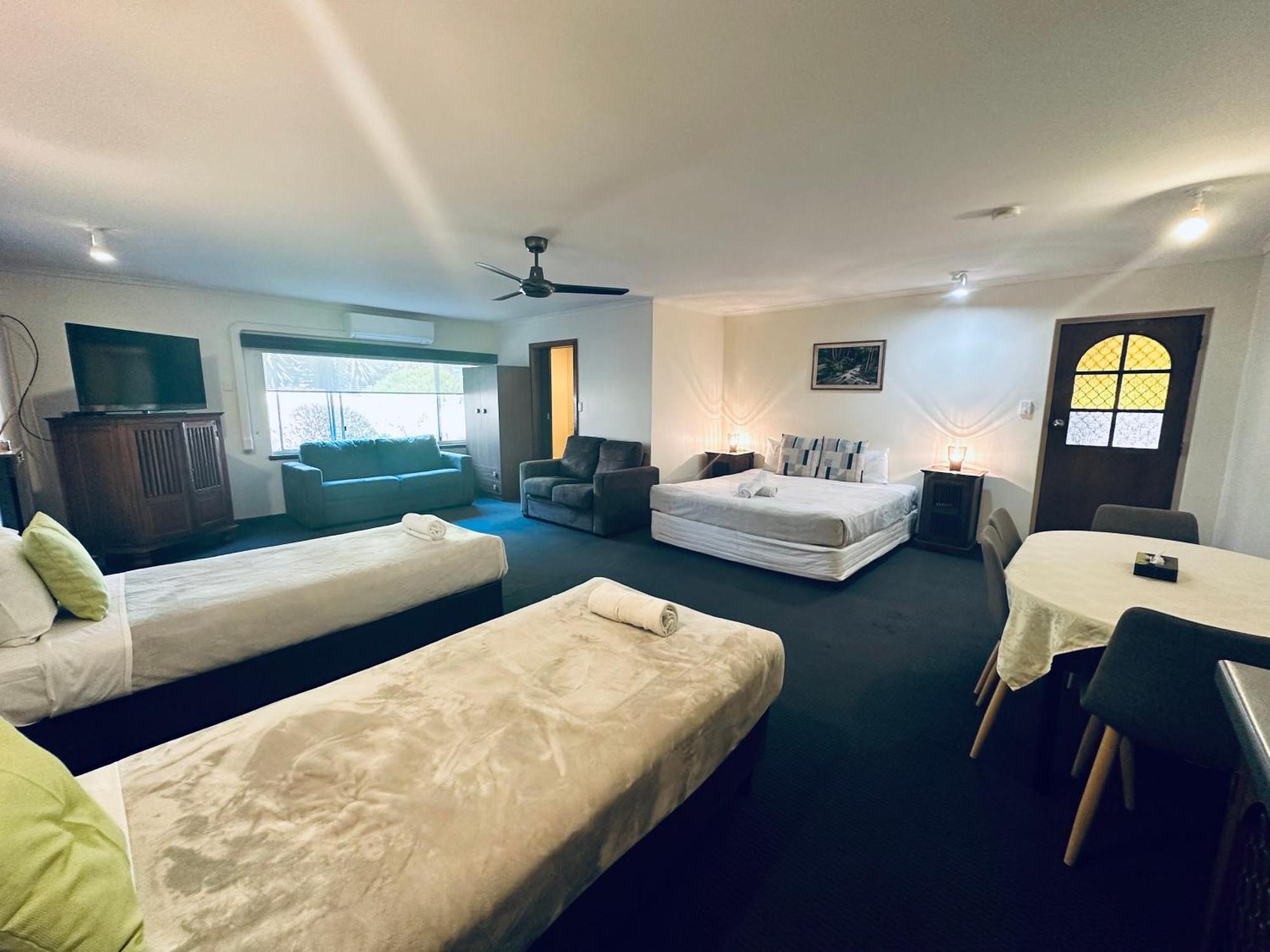 Beachport Motor Inn Bagian luar foto